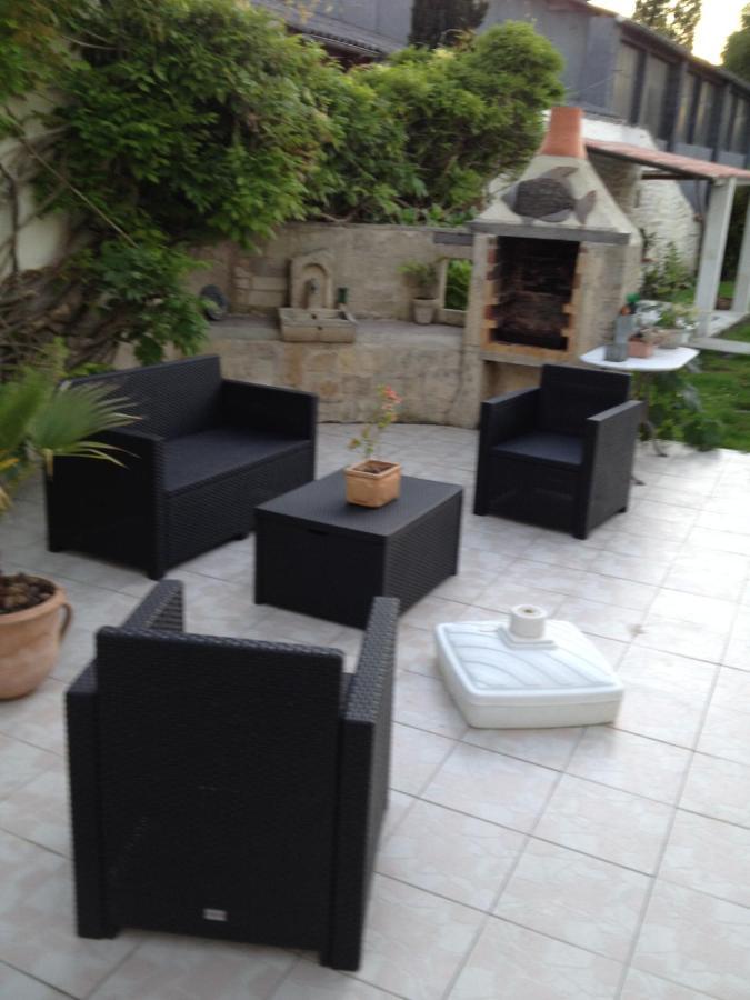 Studio Avec Piscine Privee Jardin Clos Et Wifi A Saint Jean D'Angely Buitenkant foto