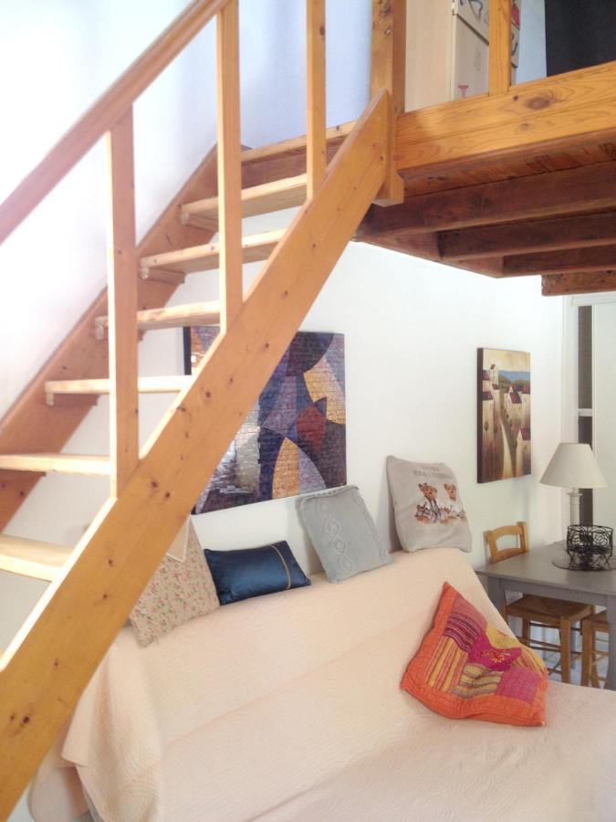 Studio Avec Piscine Privee Jardin Clos Et Wifi A Saint Jean D'Angely Buitenkant foto