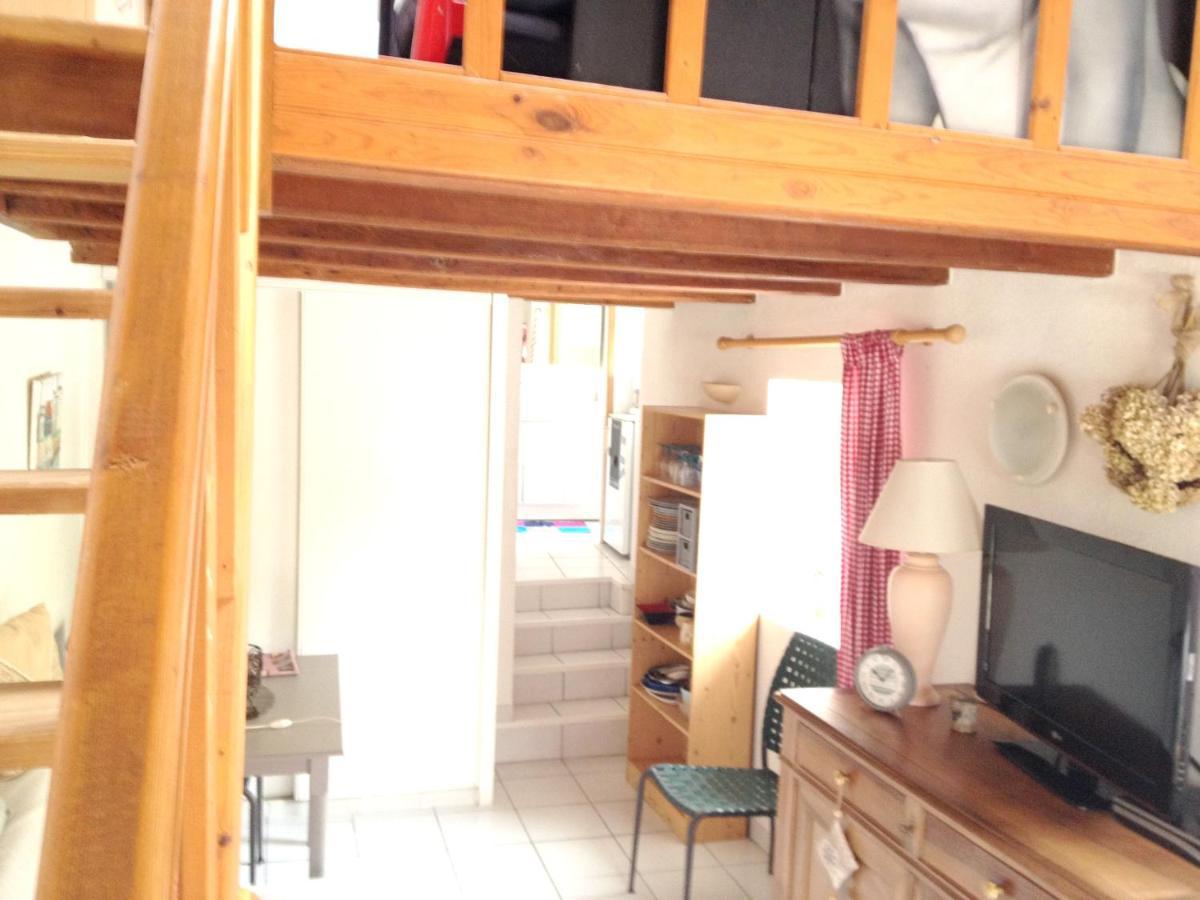 Studio Avec Piscine Privee Jardin Clos Et Wifi A Saint Jean D'Angely Buitenkant foto